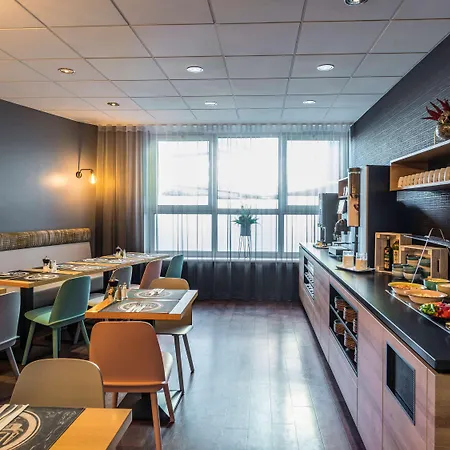Mercure Zentrum Superior Hotel 3*