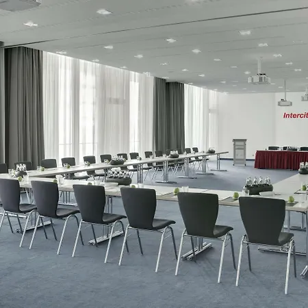 Intercityhotel Hauptbahnhof 4* ברלין