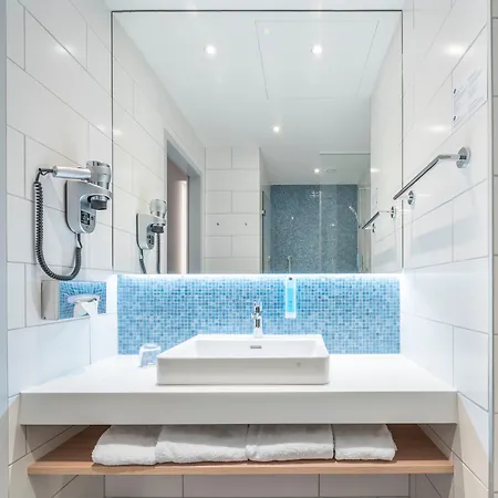 Holiday Inn Express - Berlin - Alexanderplatz By Ihg Hotel 3*