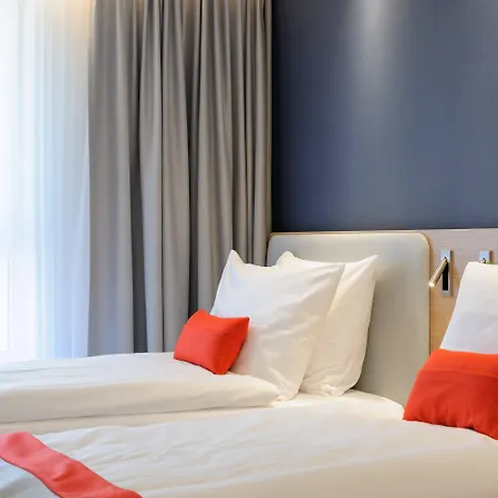 Holiday Inn Express - Berlin - Alexanderplatz By Ihg Hotel 3*