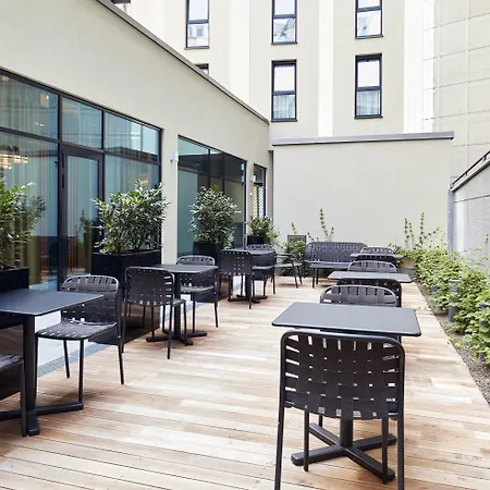 Hotel Holiday Inn Express - Berlin - Alexanderplatz By Ihg 3*