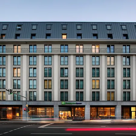 Hotel Holiday Inn Express - Berlin - Alexanderplatz By Ihg 3*