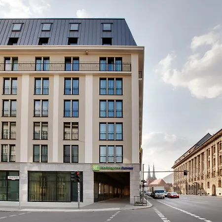 Holiday Inn Express - Berlin - Alexanderplatz By Ihg Hotel