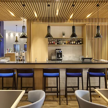 Holiday Inn Express - Berlin - Alexanderplatz By Ihg 3*