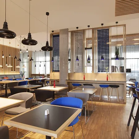 Holiday Inn Express - Berlin - Alexanderplatz By Ihg