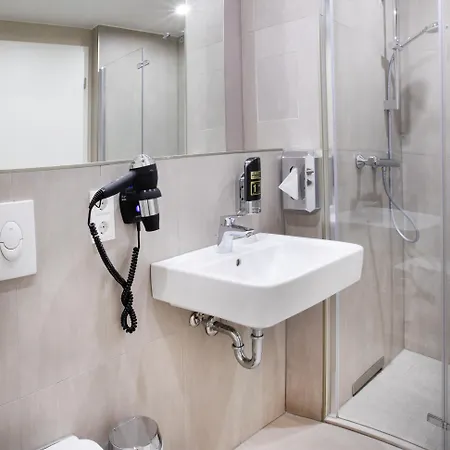 Ocak & 3* Berlin