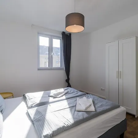 Lägenhetshotell Nena Hermannplatz