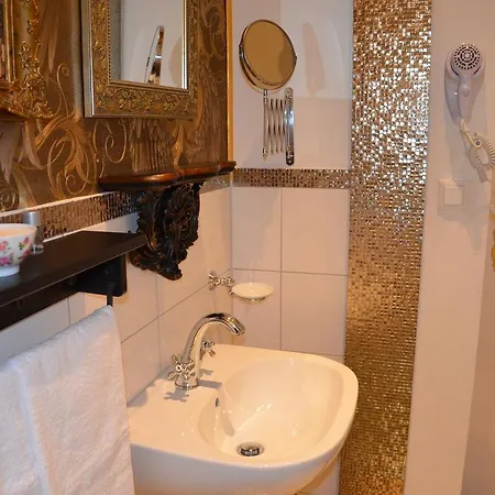Sevenrooms 3*