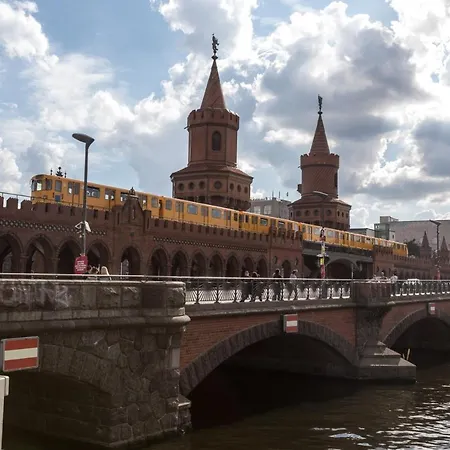 Апарт-отель Arbio I Luxury In East Side Gallery Берлин