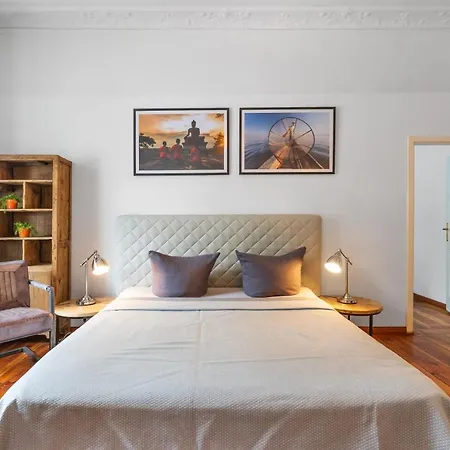 Boediker Loft, 3 Bedroom App With 2 Bath In Friedrichshain Up To 9