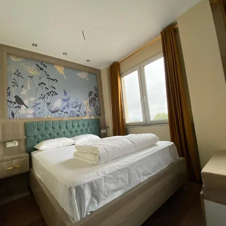 Hotel Grand 3*