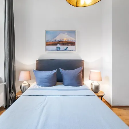 Boediker Loft, 3 Bedroom App With 2 Bath In Friedrichshain Up To 9 Apartment