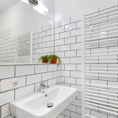 Boediker Loft, 3 Bedroom App With 2 Bath In Friedrichshain Up To 9 * Berlin