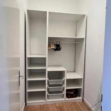 Feel At Apartment
