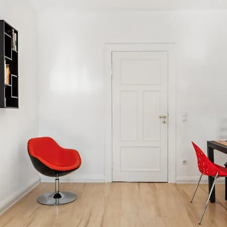 Apartment Bright 3-room Near Prenzlauer Berg *