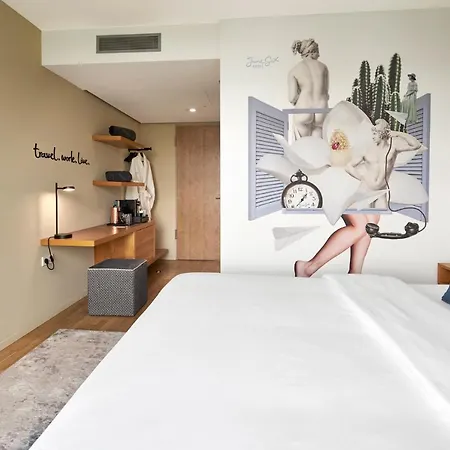 June Six West 3* Berlin