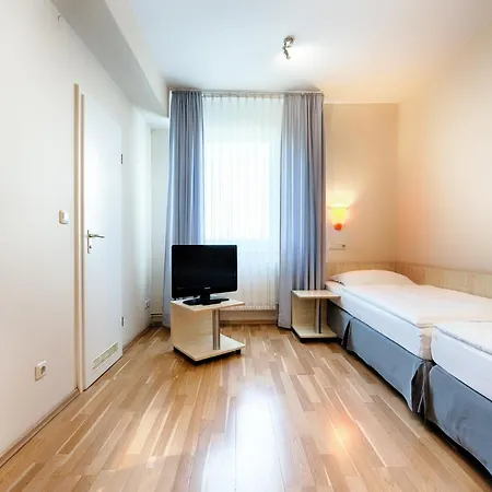 Hotel Enjoy City Messe