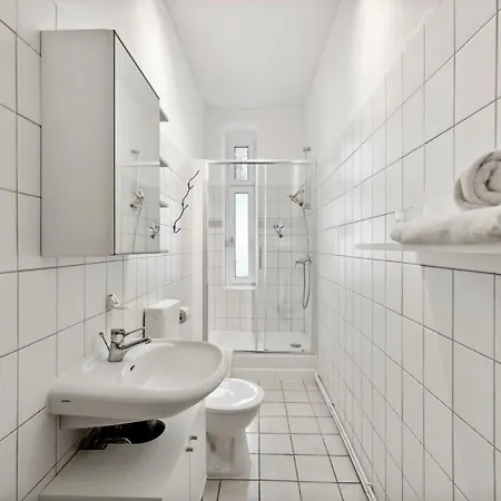Apartment Sweet Central Tiny For 4 People