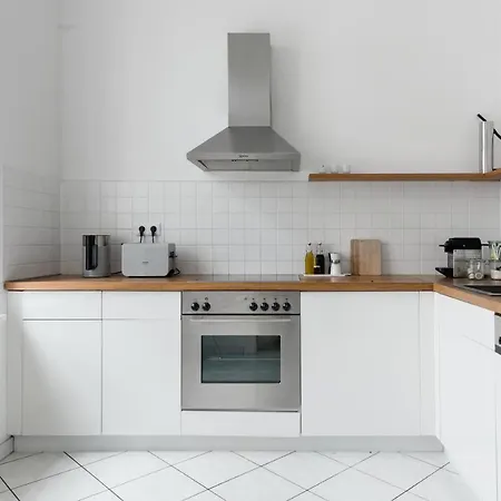 Luxury 2 Bedroom Apartment In The Heart Of Mitte, Berlin Apartment
