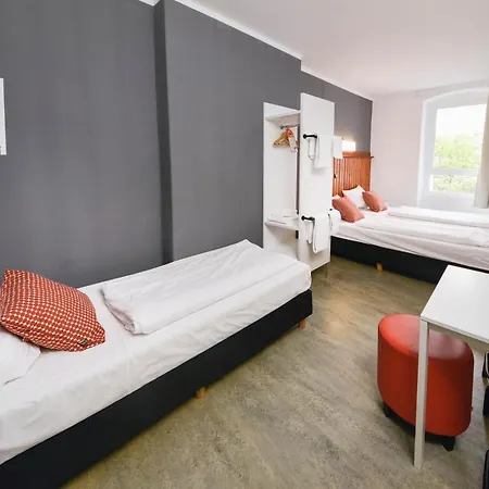 Hostel Old Town *