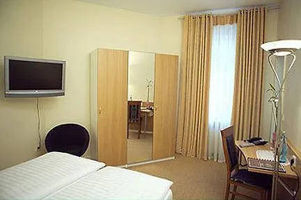 & Zarenhof Prenzlauer Berg Hotell 3*