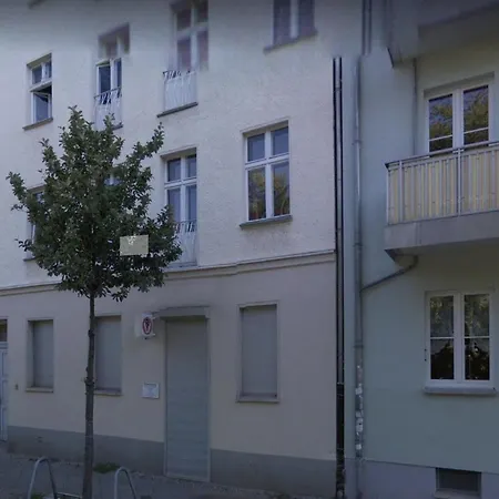 Central Lichtenberger For 6 People Apartment *