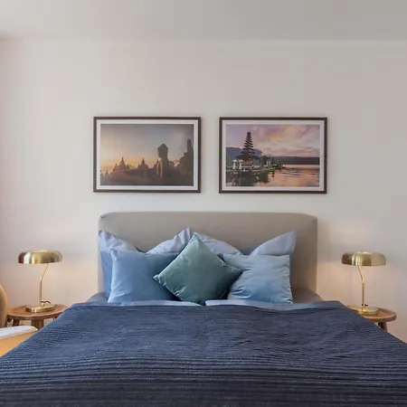 Schoenes In Downtown Mitte Mit Balkon Apartment