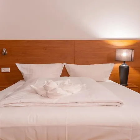 Majesty Guest house Berlin