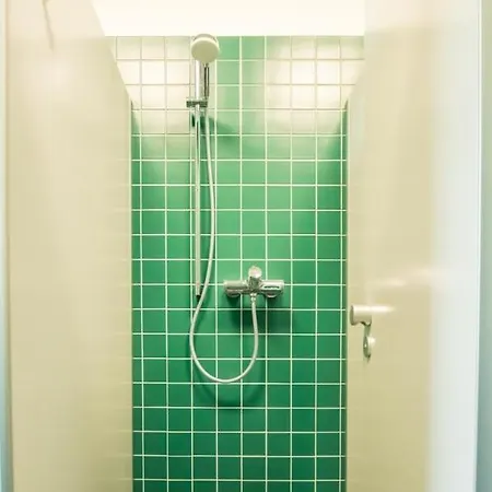 Neohostel بيت شباب *