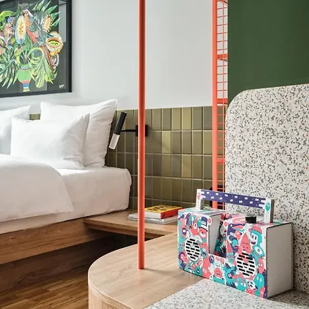 Hotel Urban Loft 4*