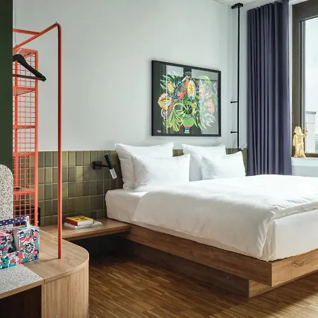 Urban Loft 4*