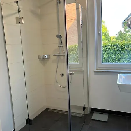 Holiday home Haushalfte Mit Garten, Kamin, Grill & Whirlpool Nahe Ber *