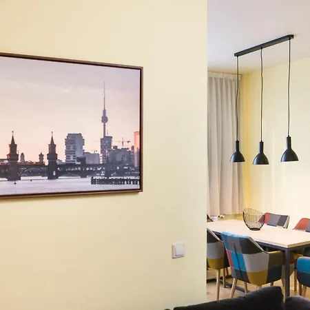 Amc Bundesallee Apartment