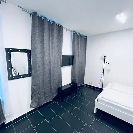 Apartment 2-zimmer Am Maybachufer