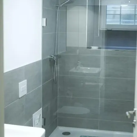 Central, Cozy & Beautiful Designed 2-rooms Apt. Near River Apartment