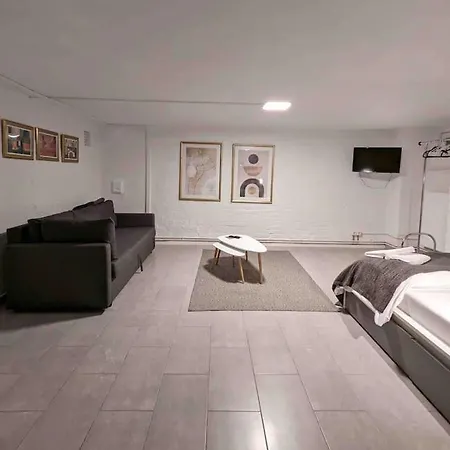 Central, Cozy & Beautiful Designed 2-rooms Apt. Near River * Berlin