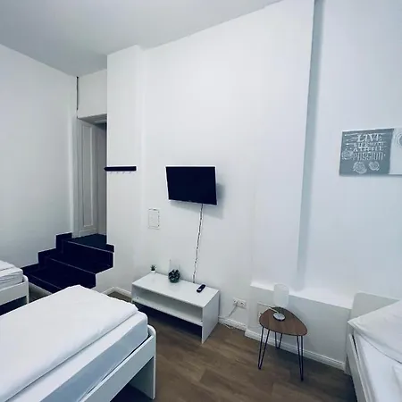 Apartment 2-zimmer Am Maybachufer Berlin