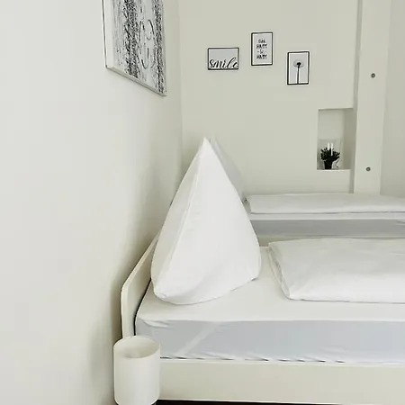 2-zimmer Am Maybachufer * Berlin