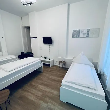 Apartment 2-zimmer Am Maybachufer