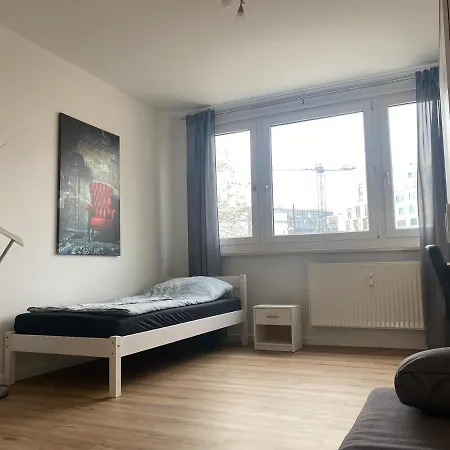 Mitte-alexanderplatz-holzmarktstr Apartment