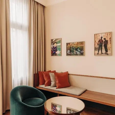 Boutique Chateau Royal Hotel 5*