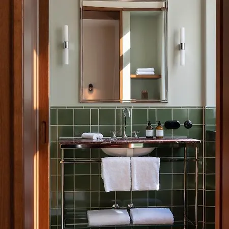 Hotel Boutique Chateau Royal 5*