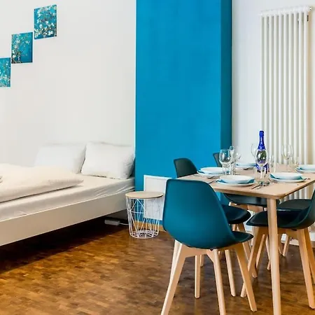 Dr Friedrichshain Apartment *