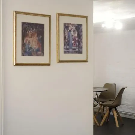 Central, Cozy & Beautiful Designed 2-rooms Apt. Near River Apartment