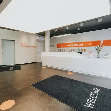 Easyhotel Hackescher Markt Hotel 2*