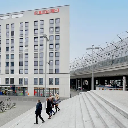 Meininger Hauptbahnhof 3* ברלין