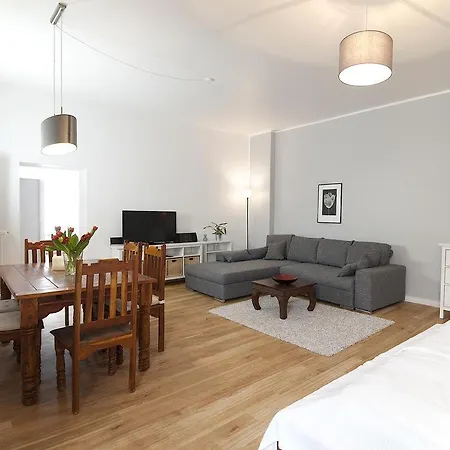 Apartment Feel At