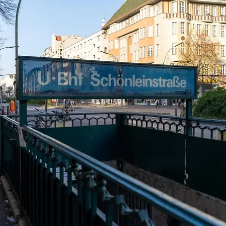 Stylische Altbauwohnung Zentral In Kreuzberger Kiezlage Berlin