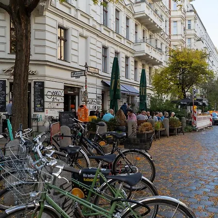 Stylische Altbauwohnung Zentral In Kreuzberger Kiezlage Apartment *