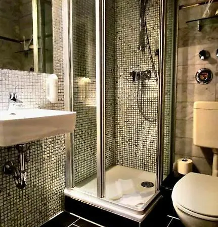 Alfa Hotel